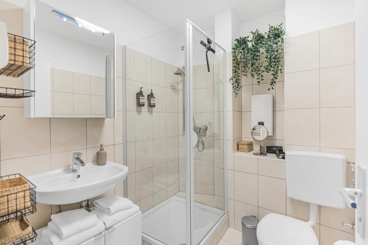 Prime - City Apartment Fuer 6 - Neu & Modern Munchen Bagian luar foto