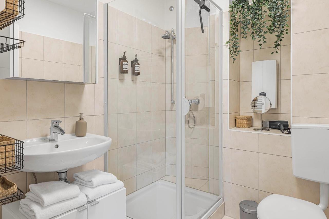 Prime - City Apartment Fuer 6 - Neu & Modern Munchen Bagian luar foto